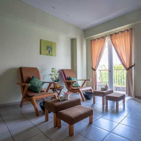 Eden Hotel Кута Екстериор снимка