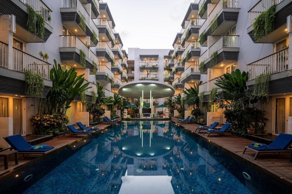 Eden Hotel Кута Екстериор снимка