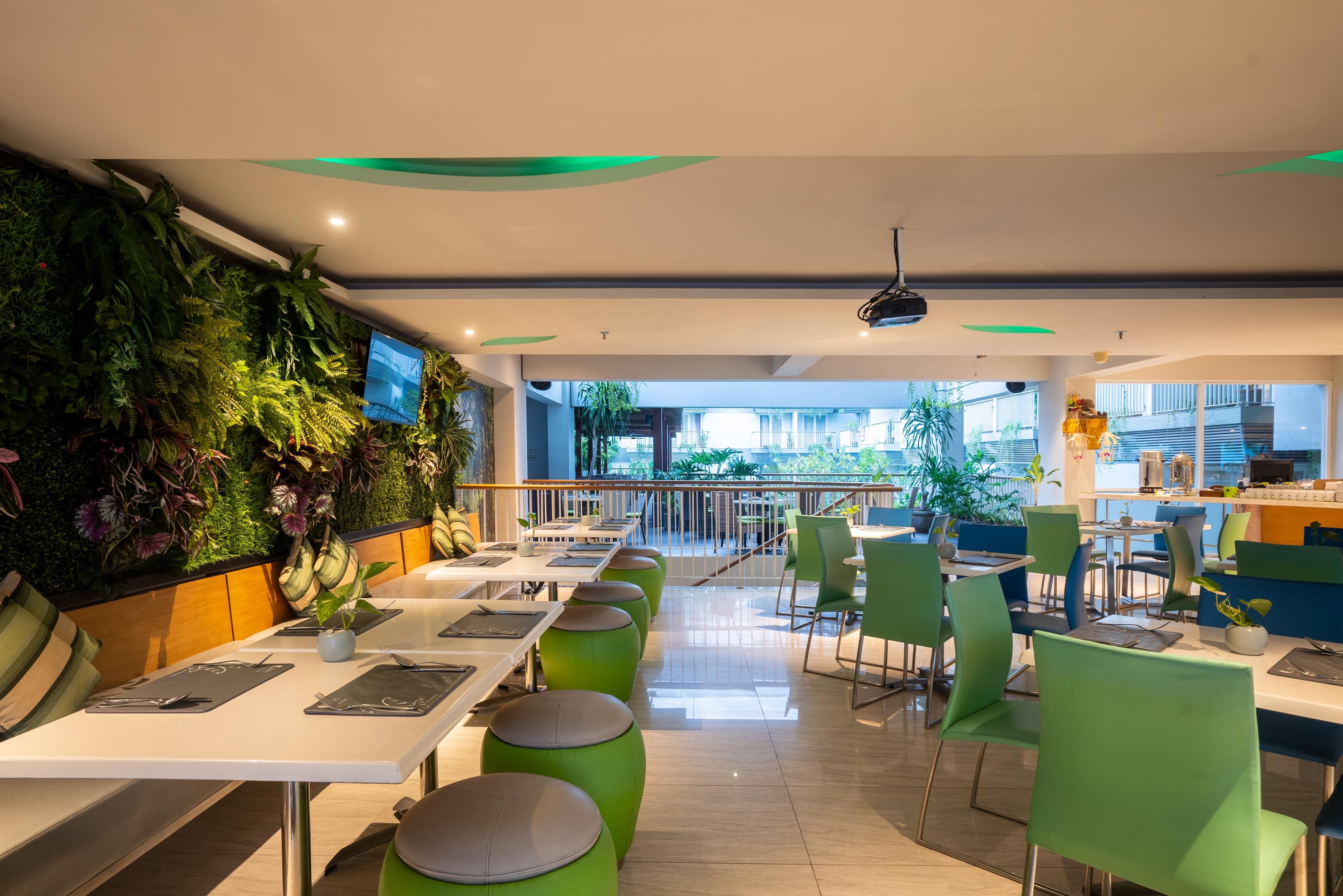 Eden Hotel Кута Екстериор снимка