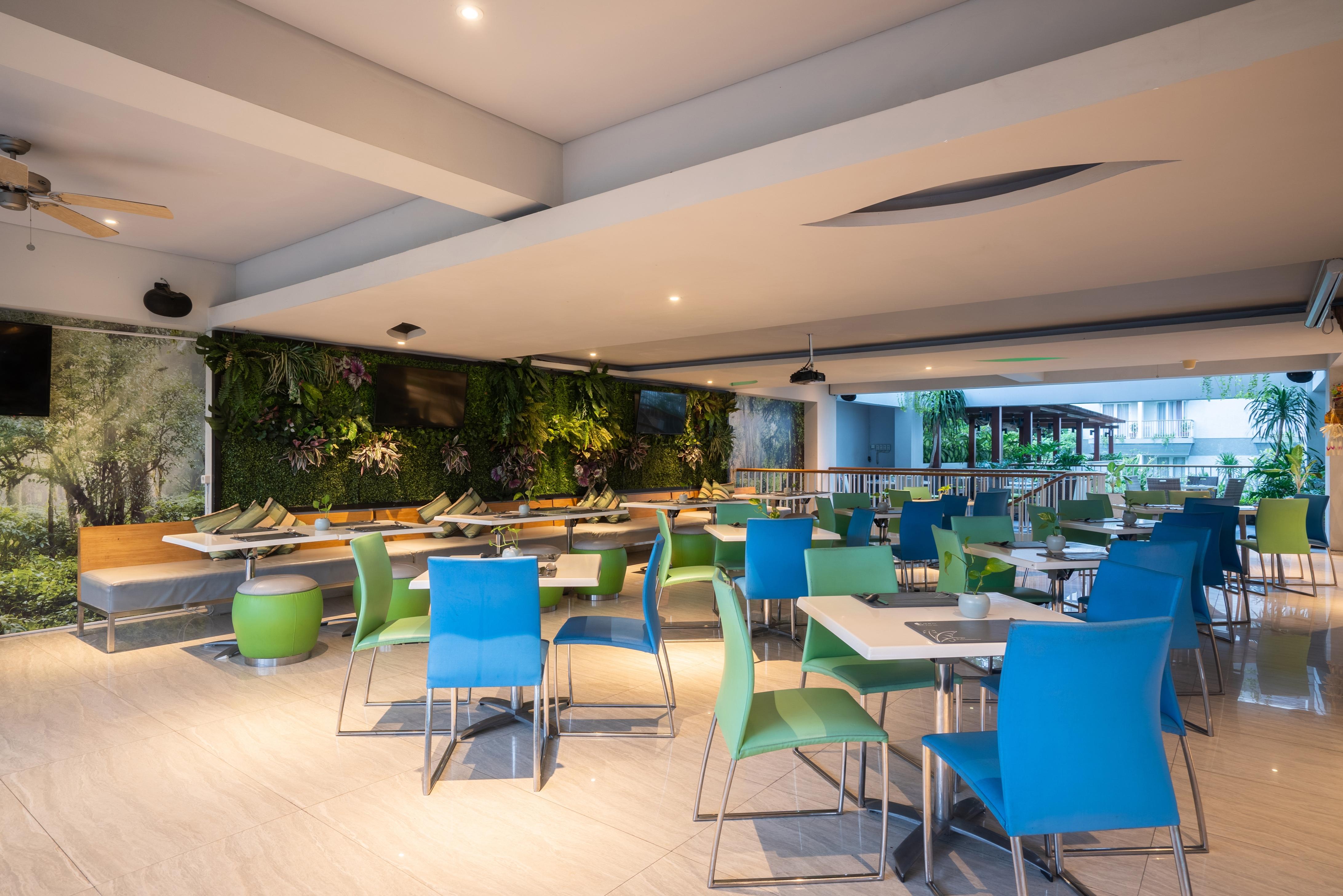 Eden Hotel Кута Екстериор снимка