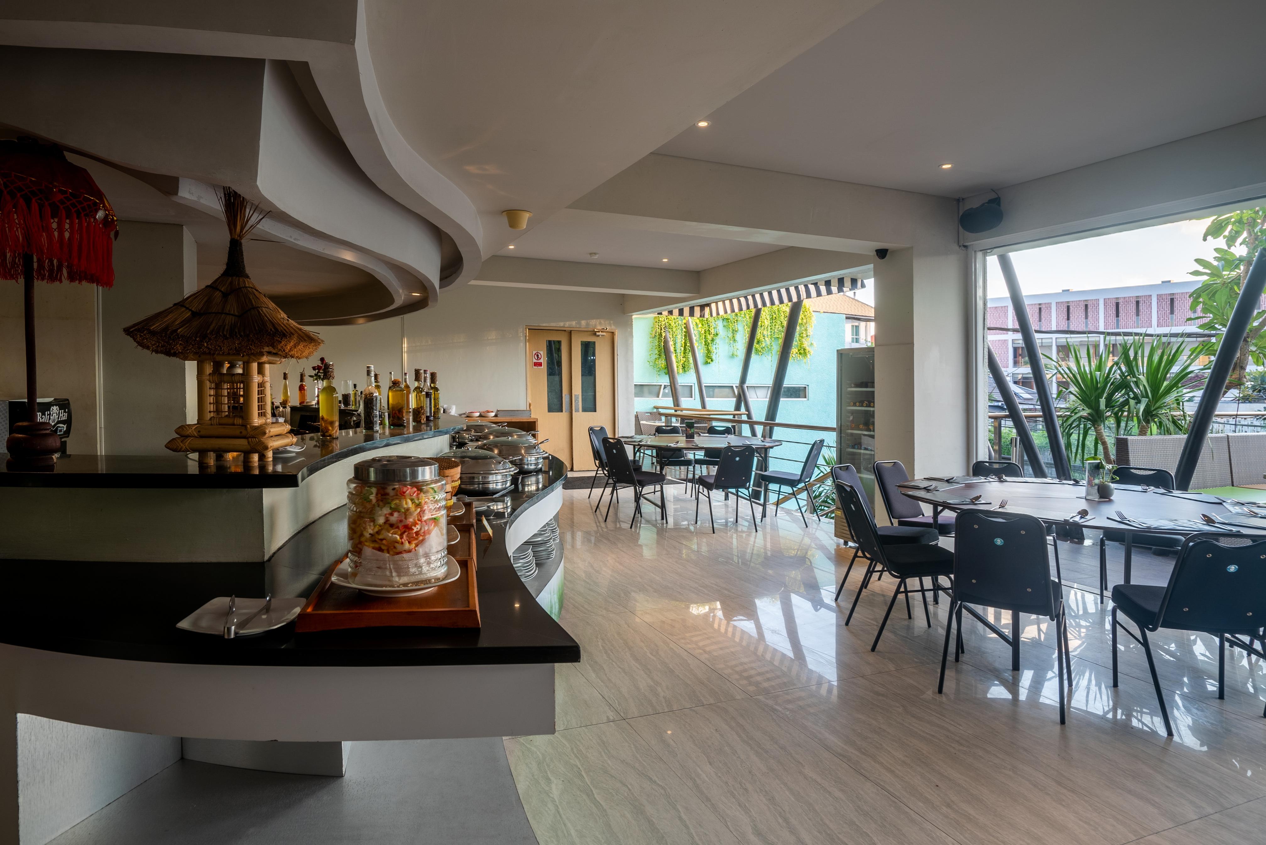 Eden Hotel Кута Екстериор снимка