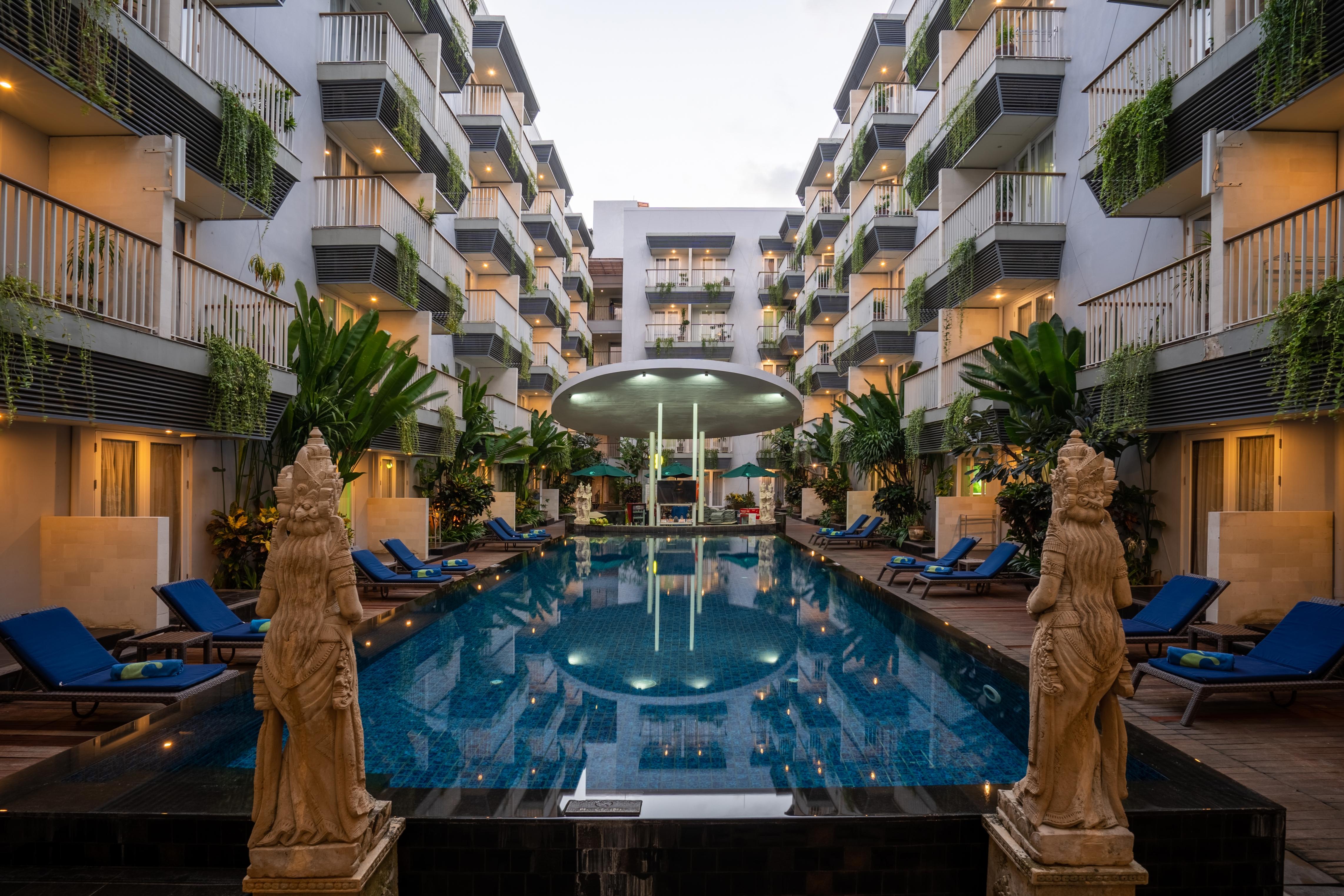 Eden Hotel Кута Екстериор снимка