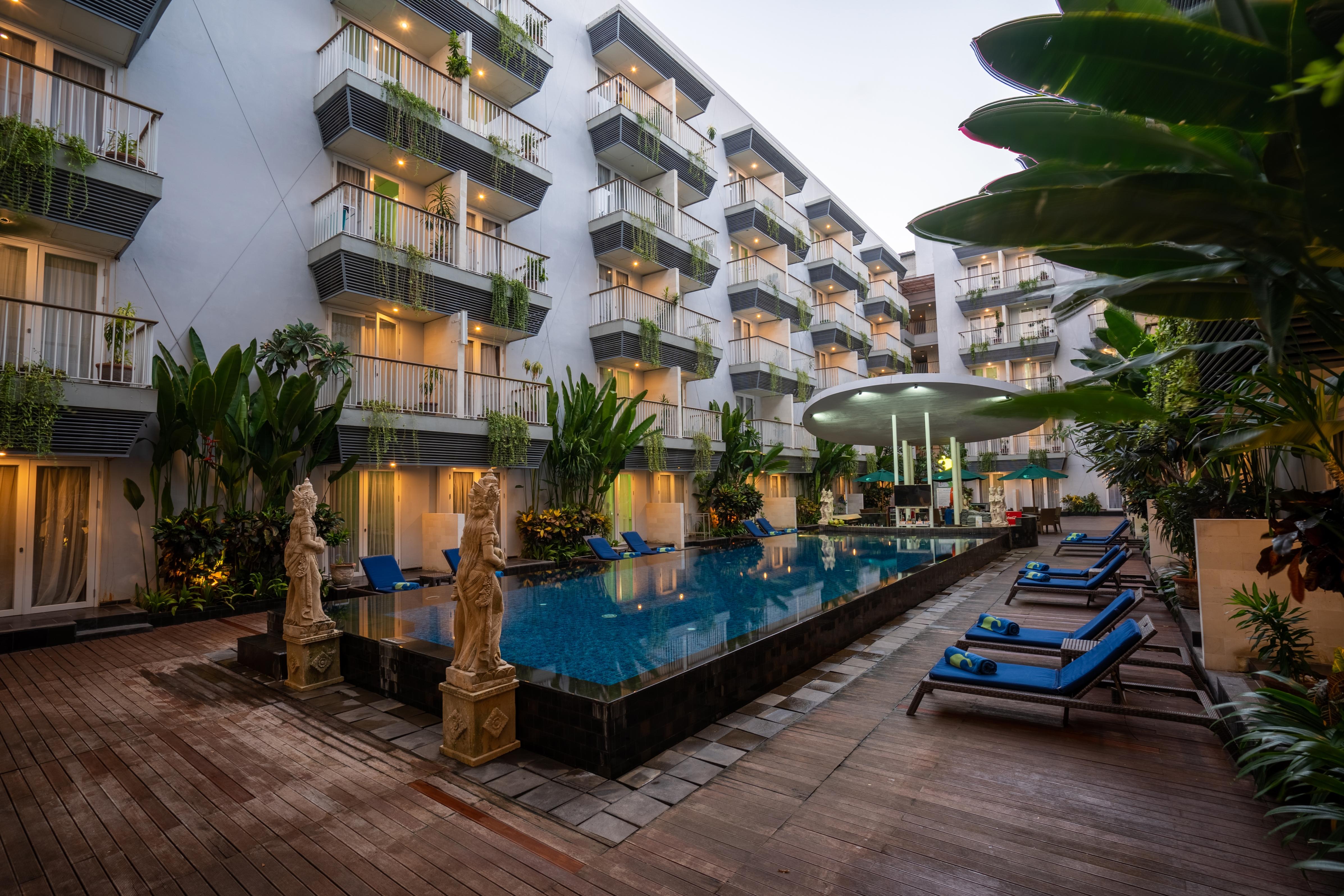 Eden Hotel Кута Екстериор снимка