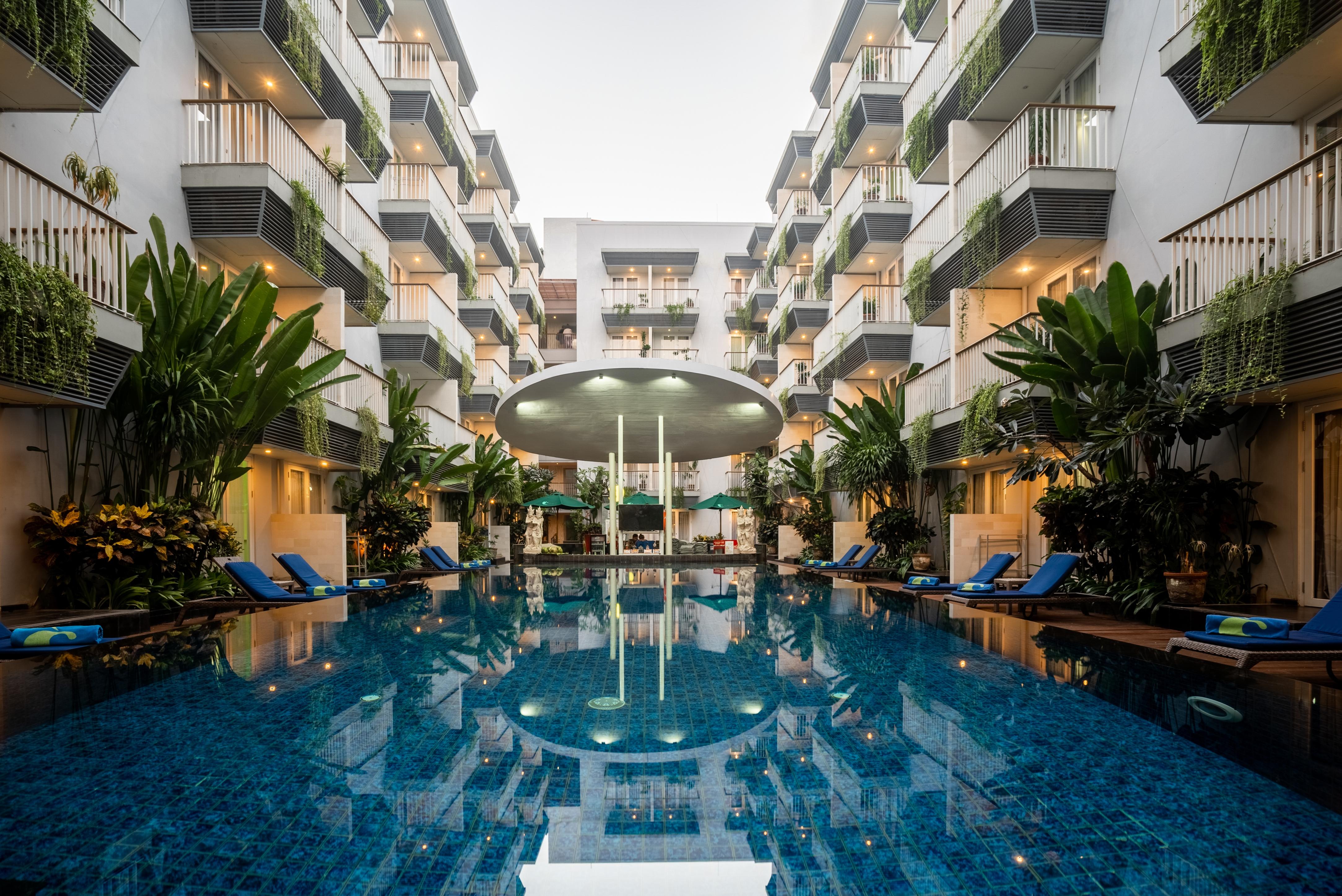 Eden Hotel Кута Екстериор снимка