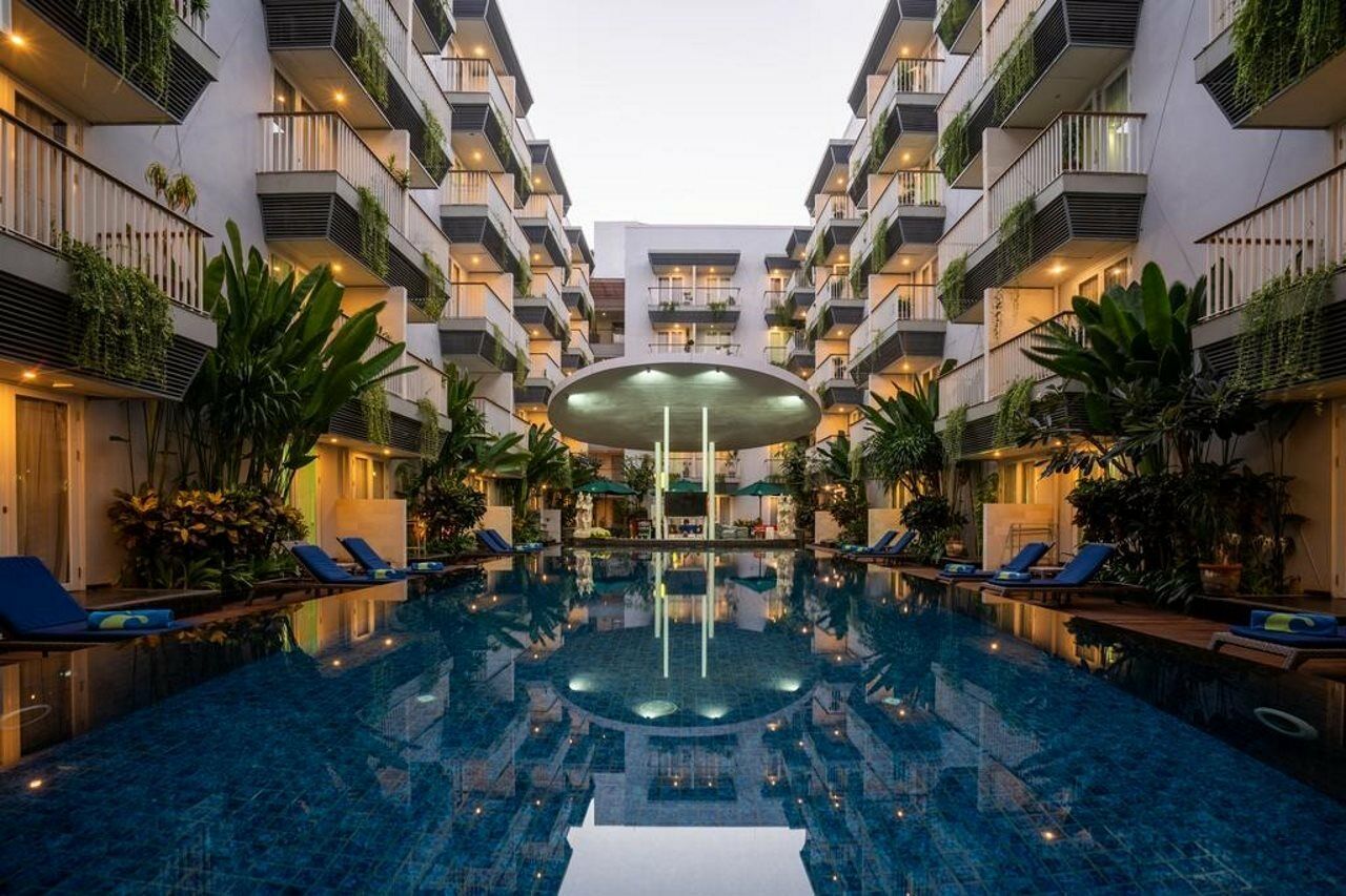 Eden Hotel Кута Екстериор снимка